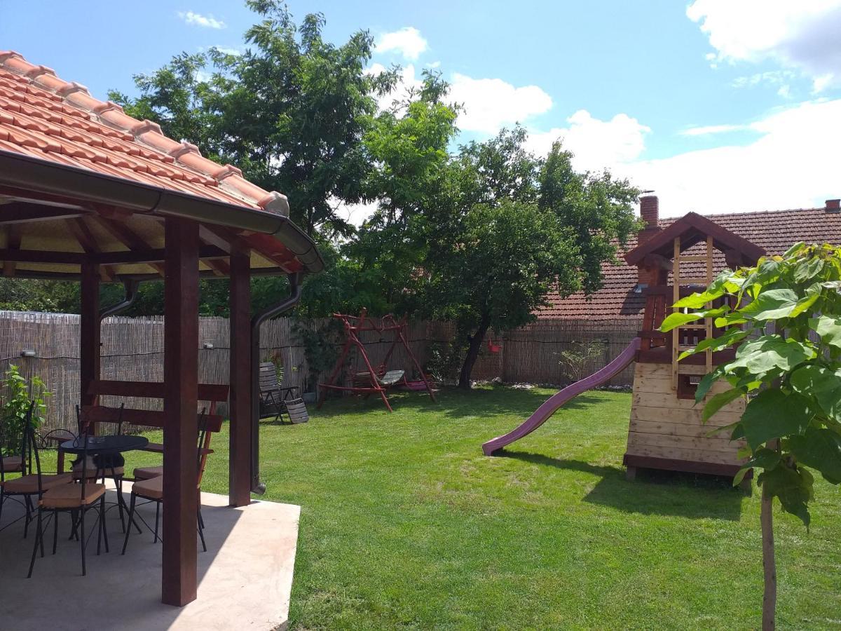 Vila Stasa Rooms Palić Exterior foto